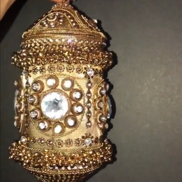 RoyalRebelCouture Gold Clutch - Picture 3 of 3